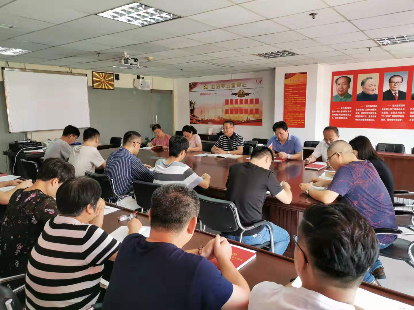 d2b819d72daa7067d8038371f4a5cc4.jpg d2b819d72daa7067d8038371f4a5cc4.jpg